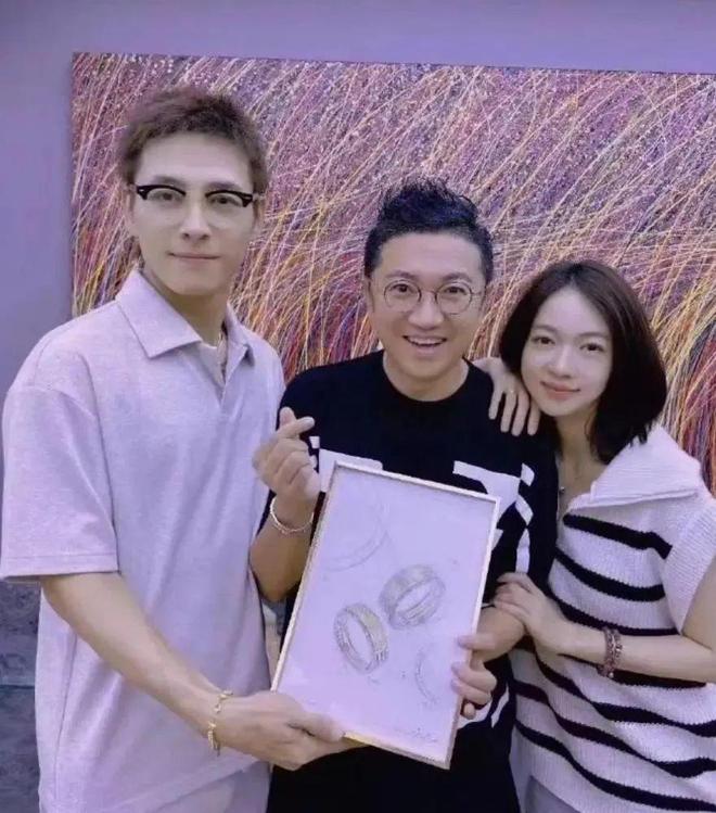 娱乐圈幸福婚讯大盘点K8凯发登录2024(图3)