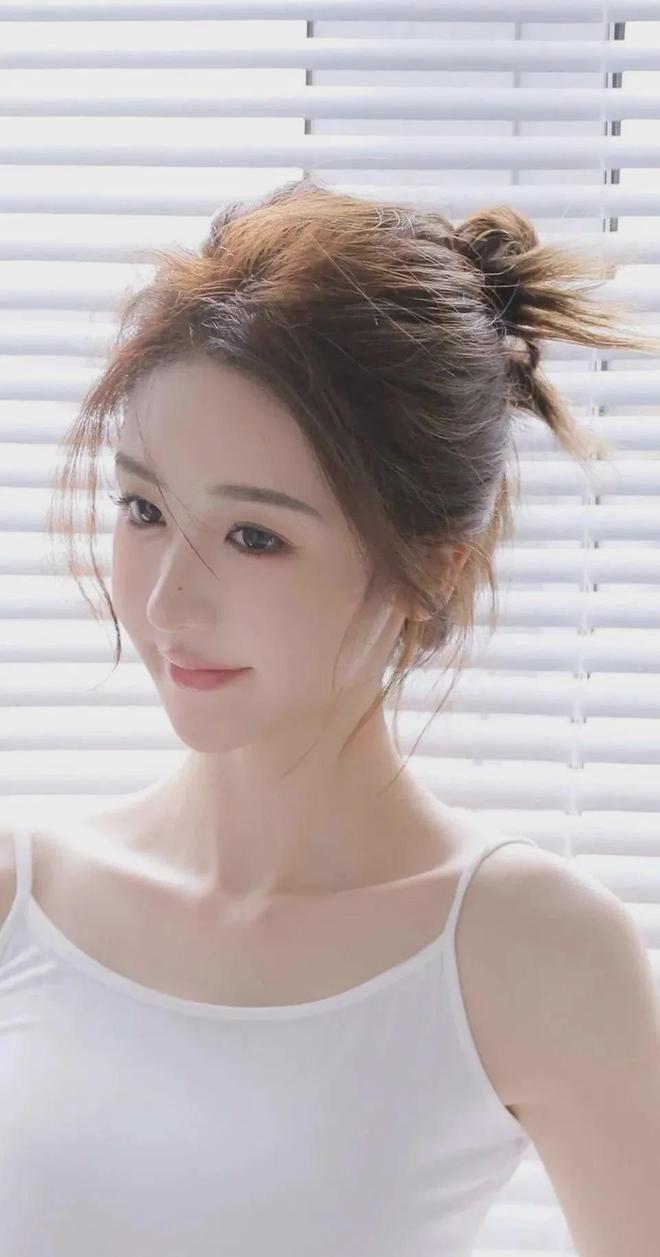 徐梦莹的大学生活凯发K8yu女